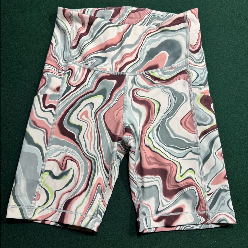 Athleta Ultimate Stash Pocket Printed 7” Short